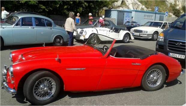 Austin-Healey 3000 (1959-1967). Британский спортивный автомобиль известный как «Большой Healey». Austin-Healey 3000 (1959-1967). Британский спортивный автомобиль известный как «Большой Healey». олдтаймер, ретро автомобили