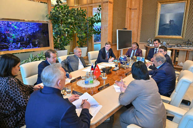 Миңнеханов Төркия-Россия эшлекле советы башлыгы белән хезмәттәшлек турында сөйләште