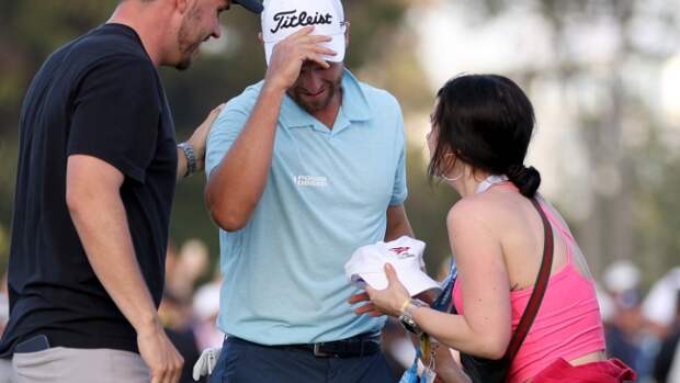 Wyndham Clark celebrates his win at the US Open with family.