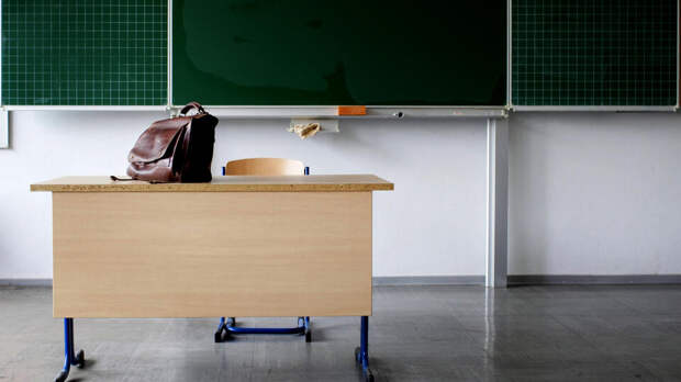 Преподаватель завел роман с матерью ученицы ради растления ребенка