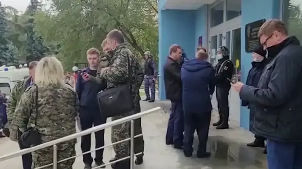 Психологи пермского университета помогают очевидцам стрельбы в вузе