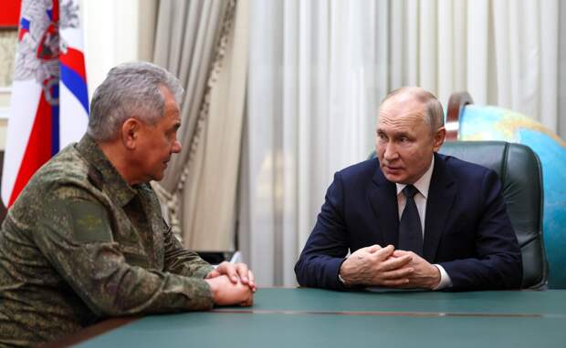 Владимир Путин предложил кандидатуры на места министров силового блока. Кто заменит Шойгу?