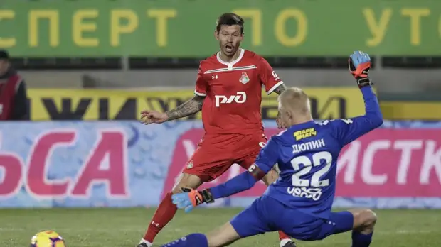 Гол Смолова помог «Локомотиву» победить «Анжи» в матче РПЛ