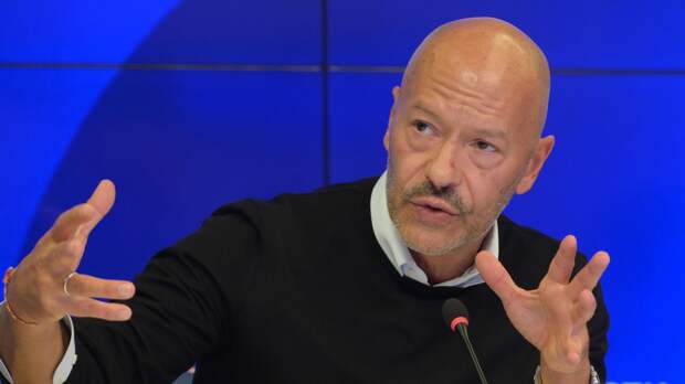 Бондарчук прокомментировал высказывание Певцова о своем фильме