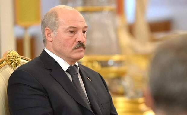 Лукашенко не хочет, чтобы молодым жителям Белоруссии пришлось брать в руки оружие