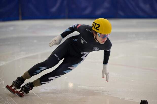 Воробушек на льду: кто он, русский шорт-трекист, о котором шепчется весь мир?