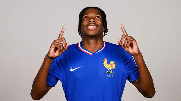 «Ливерпуль» объявил о покупке 20-летнего защитника «Ренна»