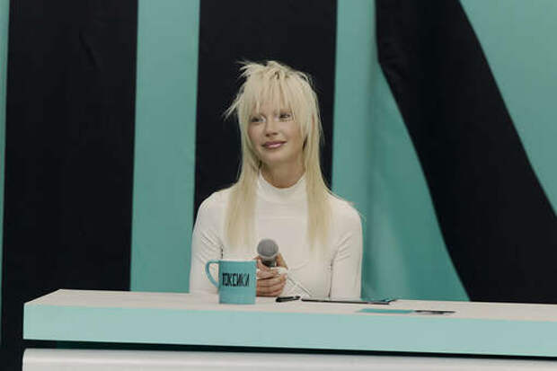 Певица Глюкоза заявила, что слушает «Пошлую Молли» и хочет записать трек с «Темным принцем»