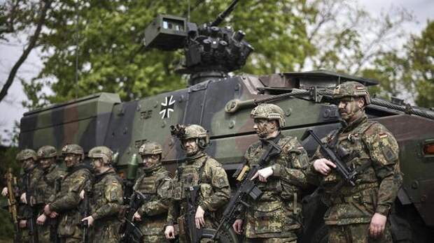 "Германию милитаризуют в приказном порядке" — Ермаков о планах ФРГ вернуться к военному призыву