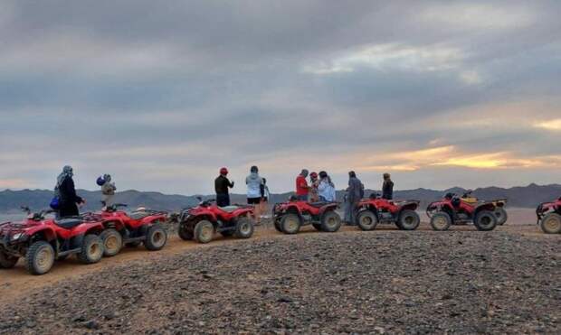 Улицы Дубая пустеют на глазах, но наших туристов не остановить: на поиски острых ощененный и низких цен