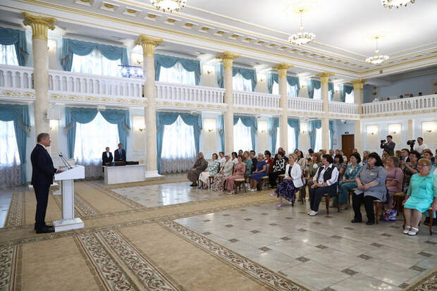 Глава Башкортостана вручит государственные награды лучшим социальным работникам региона