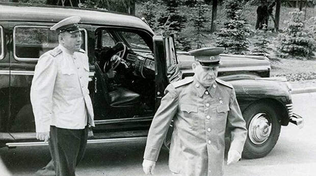 Легендарный "ЗИС-115", на чём ездил Сталин и сколько это стоит.