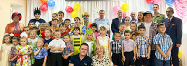 Руководство МВД Башкортостана и общественники побывали в гостях у воспитанников подшефного семейного центра «Вместе».