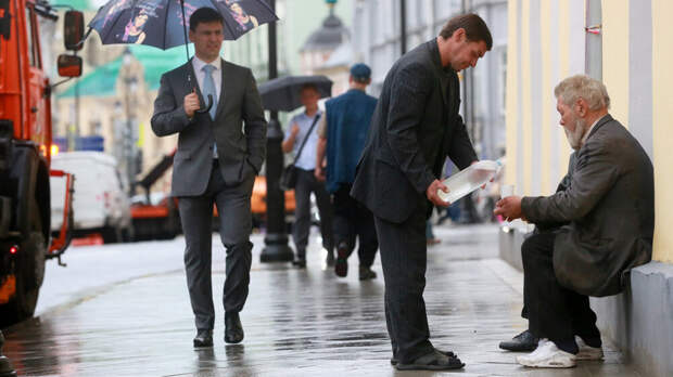 Экономист Косой: РФ — один из чемпионов по разрыву между богатыми и бедными