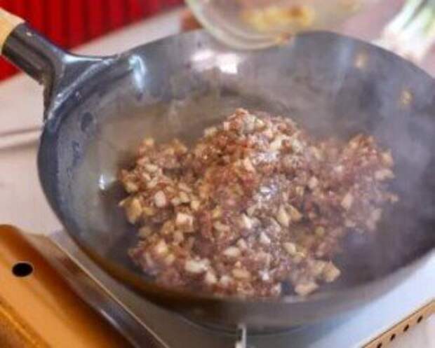 КОРЕЙСКИЙ РЕЦЕПТ ИЗ ГОВЯЖЬЕГО ФАРША - "БУЛГОГИ", ВКУСНЯШКА И ОЧЕНЬ ПРОСТОЙ В ПРИГОТОВЛЕНИИ.