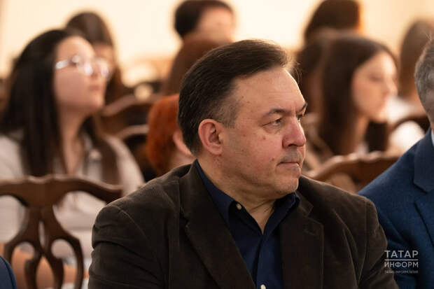 Азат Ахунов: Каюм Насыйриның 10 томлык академик басмасын булдырырга кирәк