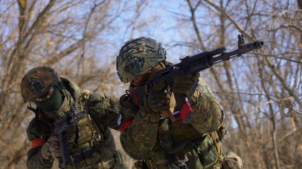 Весом до 60 кг: какое снаряжение у штурмовиков на СВО