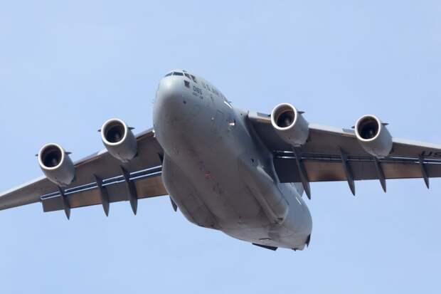 США прислали Израилю восемь самолетов с ракетами для ПВО