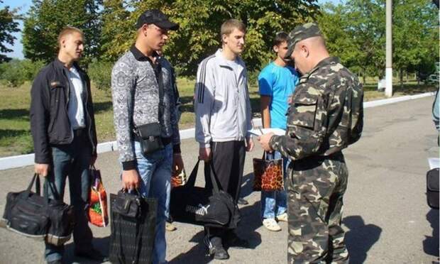 На службу в НАТО через окопы АТО: как заманивают в военкомат