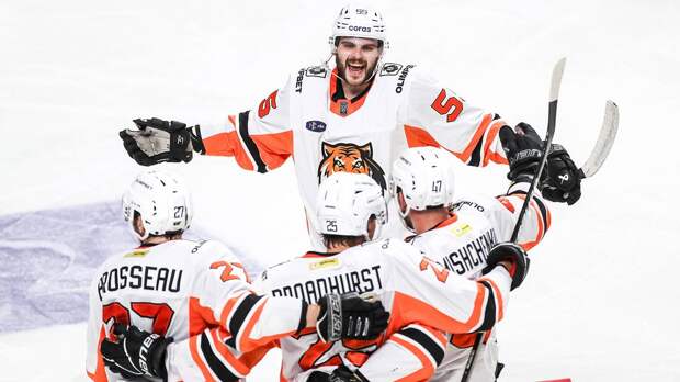 «Амур» победил «Автомобилист» и прервал свою серию из 9 поражений