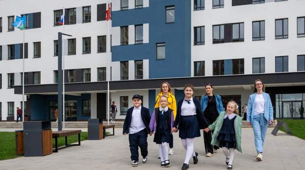 Собянин объявил о запуске программы капитального ремонта школ