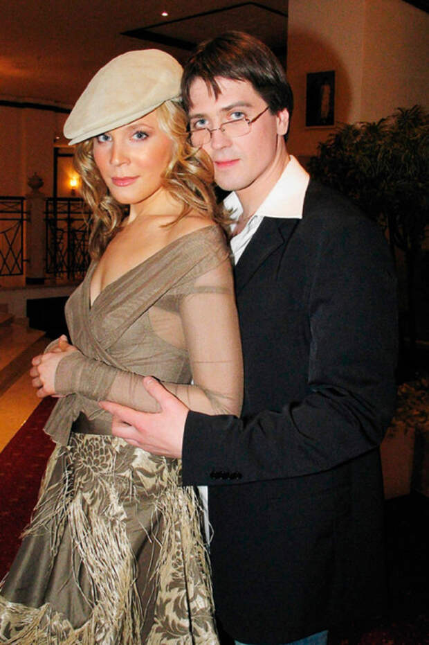 Мария Куликова и Денис Матросов. / Фото: www.mycdn.me