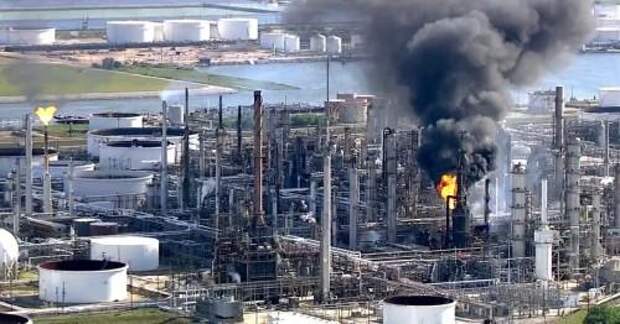 На нефтеперерабатывающем заводе в Техасе произошёл взрыв