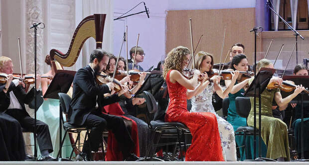 Симфонический оркестр Санкт-Петербургской филармонии дал концерт в Шанхае