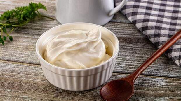 Лайфхак: как превратить сметану в маскарпоне