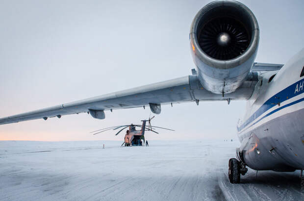 Военный аэродром 'Темп', Новосибирские острова. Фото Андрей Станавов