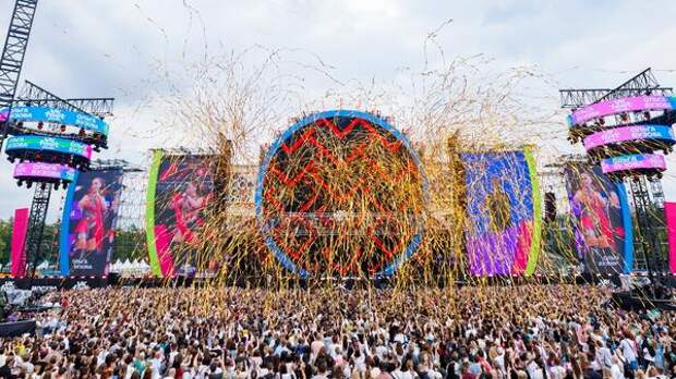 Лолита, Ольга Бузова, возвращение t.A.T.u: VK Fest объявил первую волну артистов