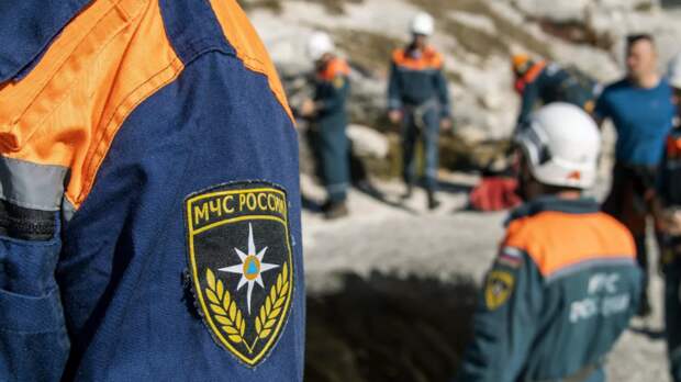 В пропавшем в Приамурье вертолёте были глава следственного отдела и инспектор