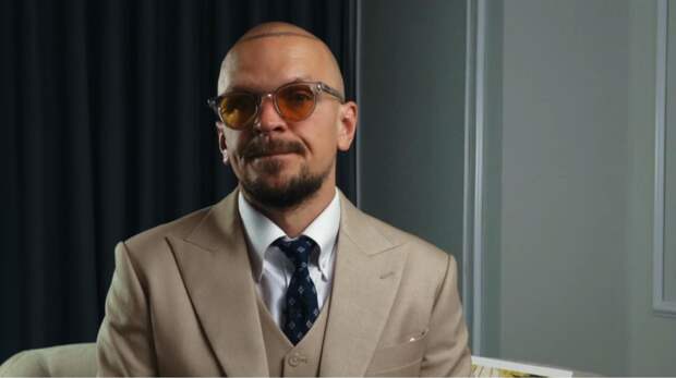 Как сейчас выглядит и чем занимается легенда YouTube Дмитрий Ларин