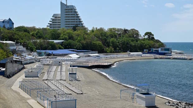 Роспотребнадзор разрешил купаться на первых 3 пляжах в Анапе