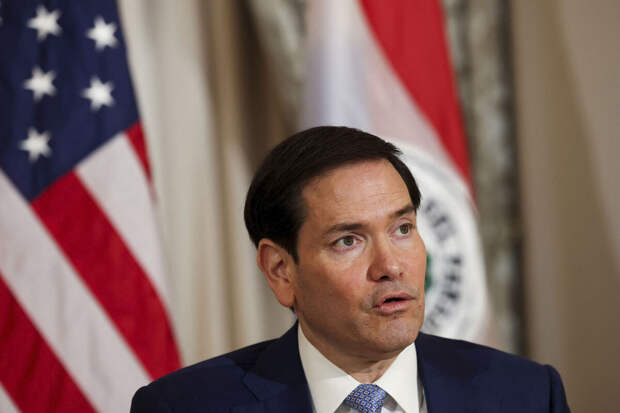 Рубио: США обсудят с Венгрией и Словакией отказ от энергоресурсов из России