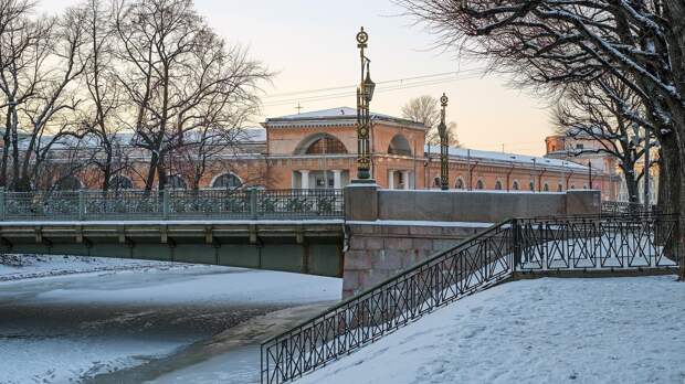 Петербуржцам пообещали морозную среду