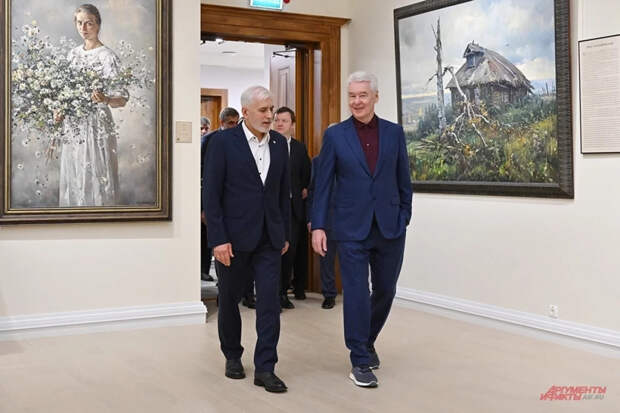 Сергей Собянин открыл новое здание картинной галереи Василия Нестеренко