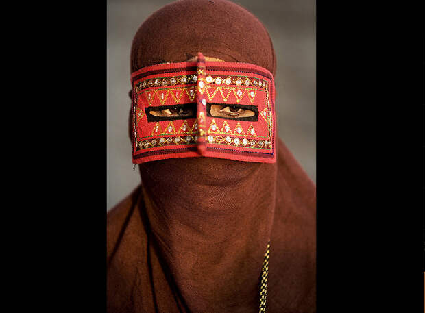 Фотография: Традиционные маски у иранских женщин №12 - BigPicture.ru