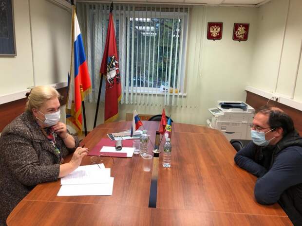 В Ясеневе прошла встреча муниципального депутата с жителями района В Ясеневе прошла встреча муниципального депутата с жителями района