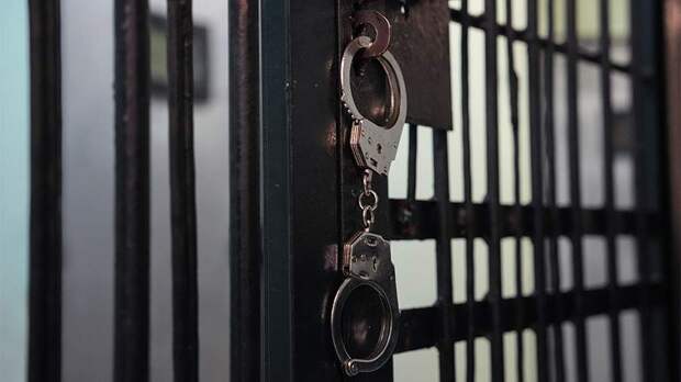 Пытавшийся скрыться с изъятыми $400 тыс. начальник отдела полиции арестован на Украине