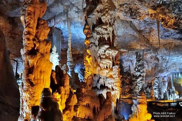 Сталактитовая пещера Сорек. Экскурсия Монастыри в Иудейских горах и сталактитовая пещера Сорек, гид Светлана Фиалкова.