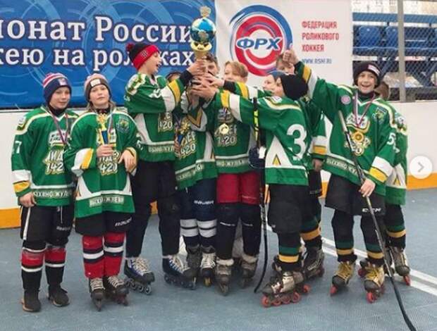 Школьники из Выхина-Жулебина стали чемпионами России по роллеркею