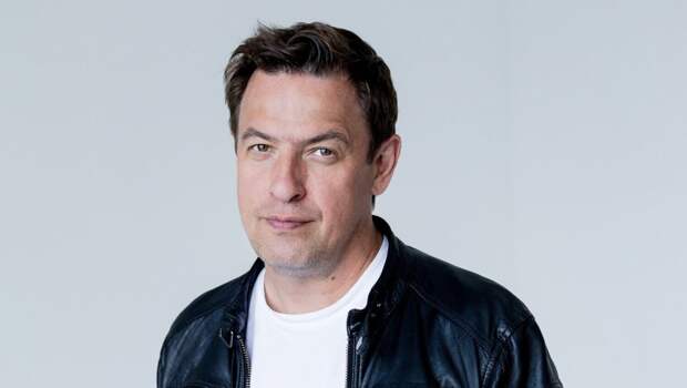 Бандит на экране, но «не свой любимый артист»: Олегу Каменщикову 50 лет – почему он не верит в брак и зачем лгал о романе с Кондулайнен