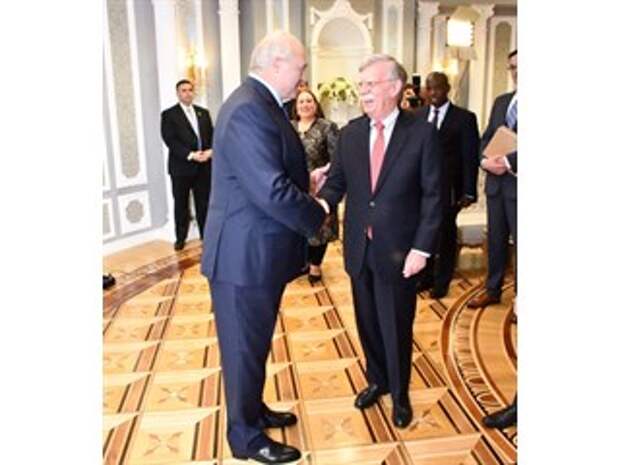 СМИ о Болтоне, Лукашенко и реакции Путина