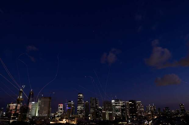 Иран атаковал Тель-Авив