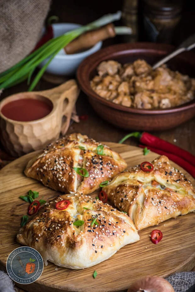 Конверты с курицей и овощами в слоеном тесте Из Одессы с морковью, Кулинария, Еда, Рецепт, Фотография, Длиннопост