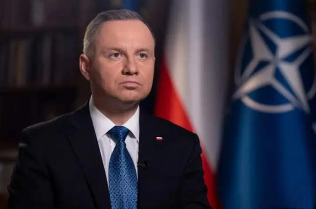 Дуда обиделся: недовольный партнерами по НАТО президент Польши напомнил, что практически вся помощь Украине идет через его страну