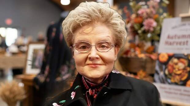 «Мне невероятно повезло»: почему сыновья Елены Малышевой не живут в России, но их жёны — «замечательные»?