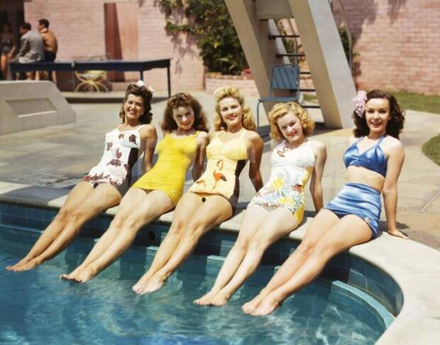 Красотки в купальниках, 1944 история, ретро, фото