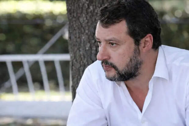 «Теряешь народ»: Зеленскому предложили выбрать между поражением и проигрышем